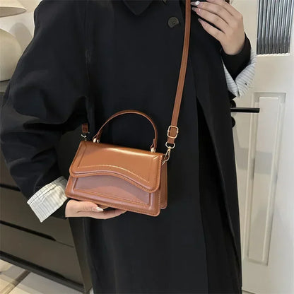 Montevia Petite — Elegancia Refinada